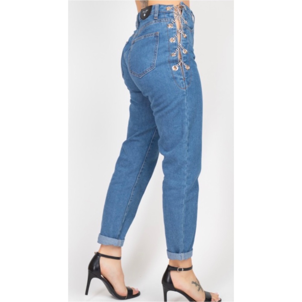 Side-Chained Denim Jeans